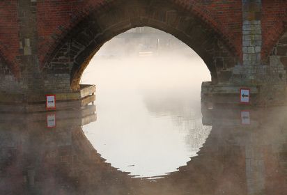 Great Barford Bridge.
"Oh" sole mio
Keywords: Landscapes