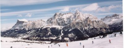 The Dolomites
The Dolomites (Italian: Dolomiti; German: Dolomiten; Friulian: Dolomitis) are a section of the Alps. 
Keywords: Italia